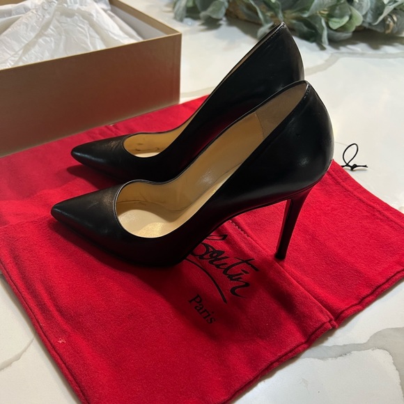 Christian Louboutin Shoes - Size 39 EU/9 Black Pigalle Christian Louboutins